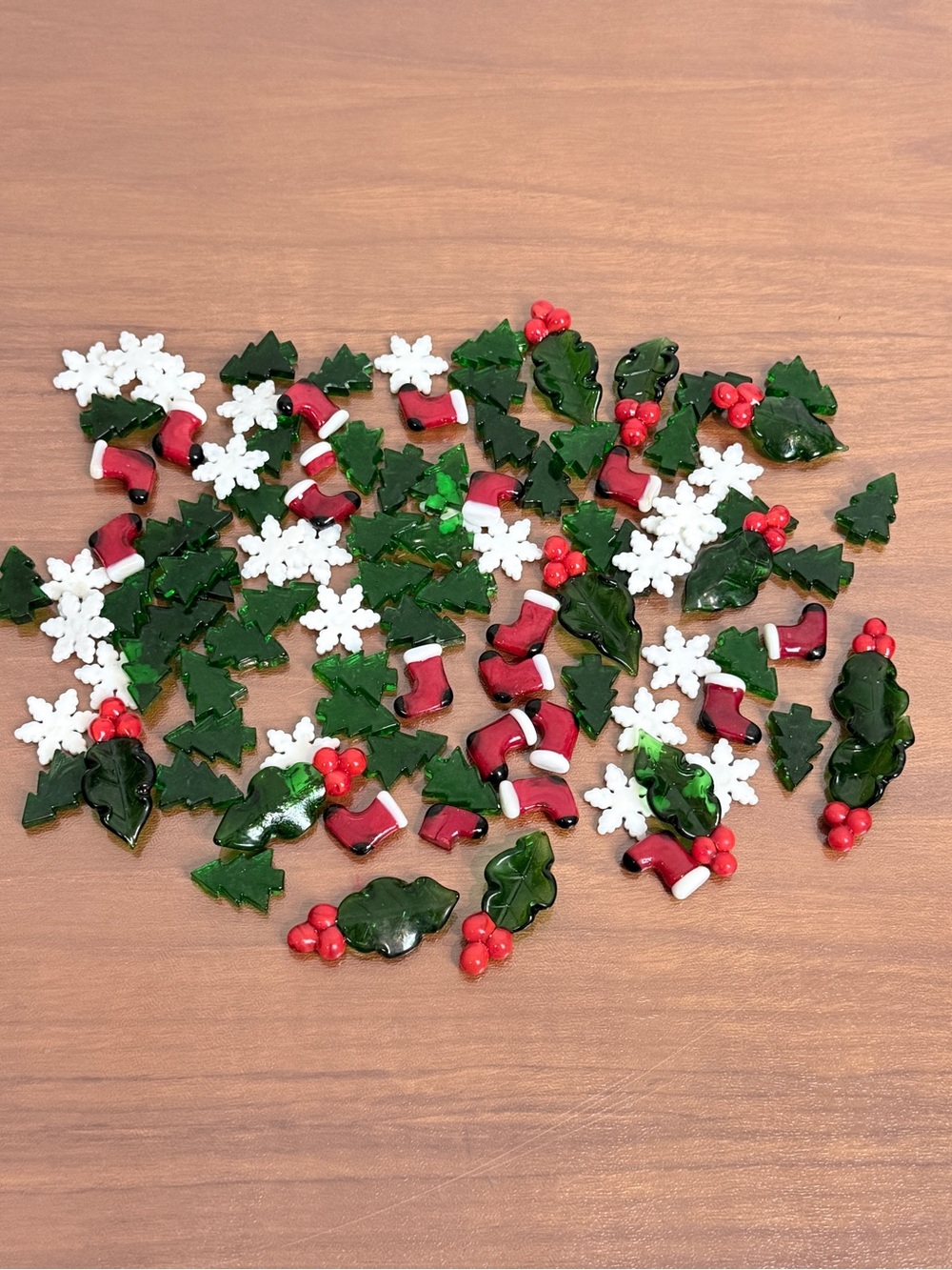 100pc Mini Christmas Glass Bowl Filler Decor Holly, Snowflake, Stocking & Trees